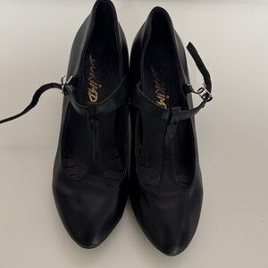 Chic Black T-Strap Heels